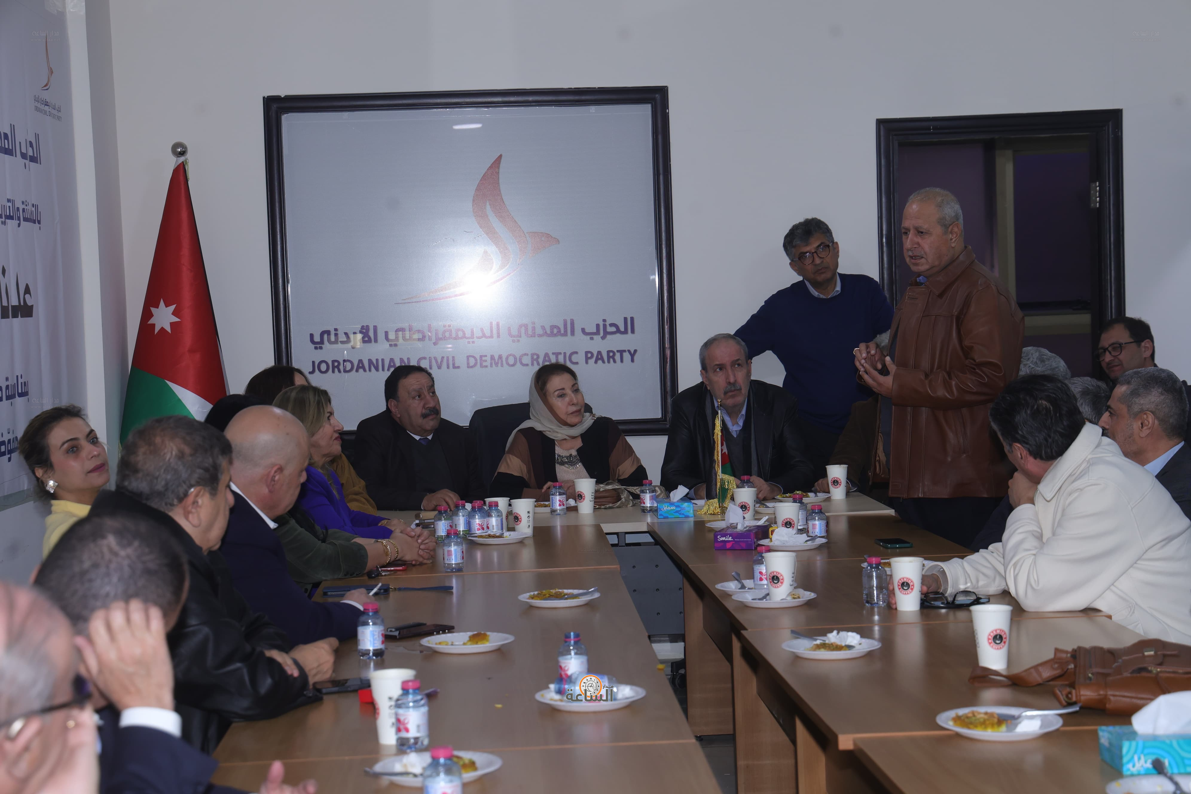 Madar Al-Saa Images 0.03265174962831063