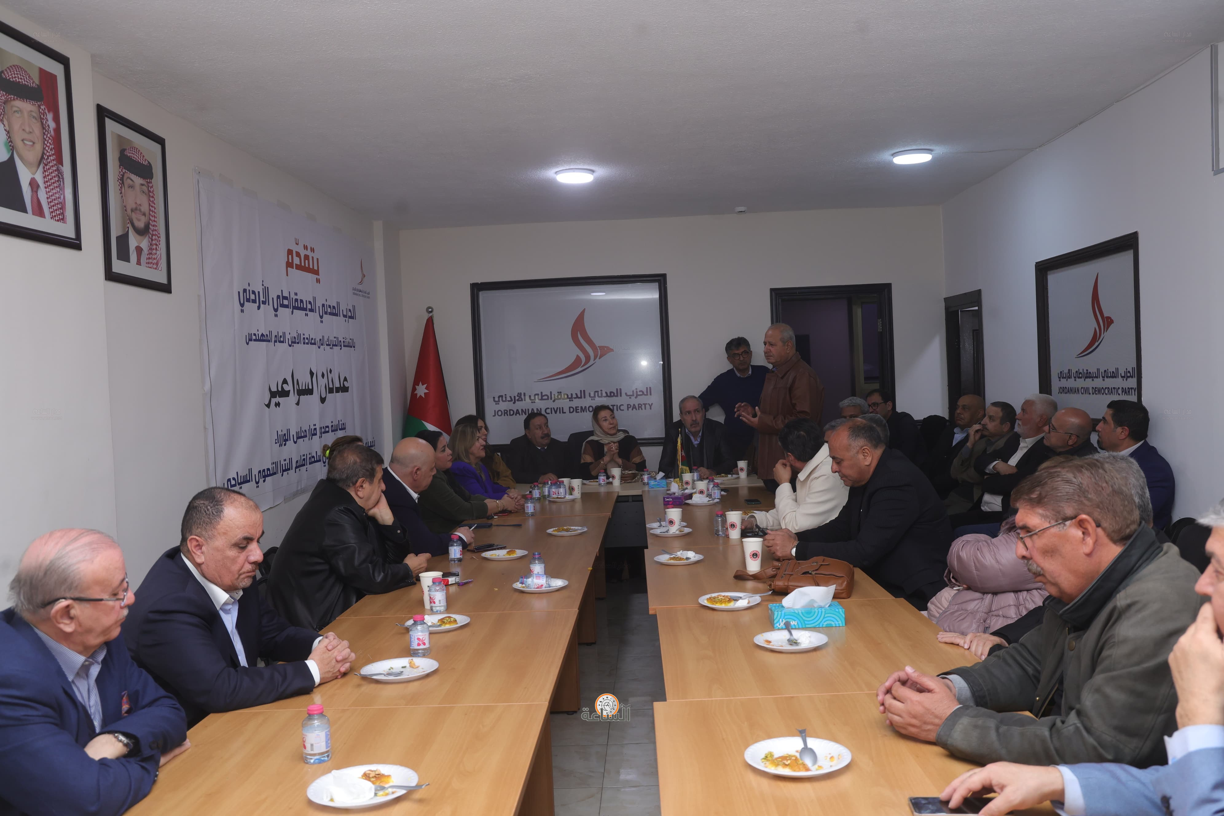 Madar Al-Saa Images 0.37185572795779787