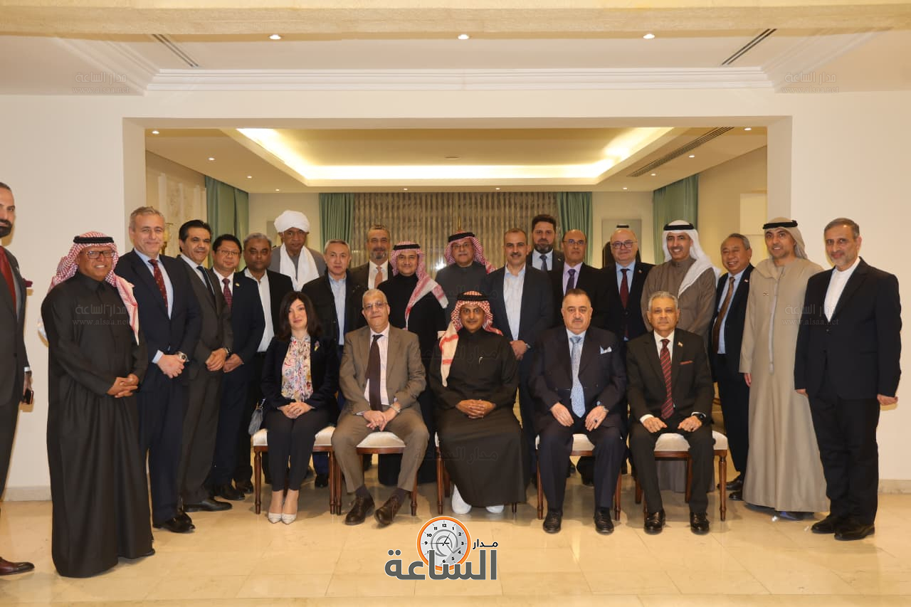 Madar Al-Saa Images 0.3345846160702205