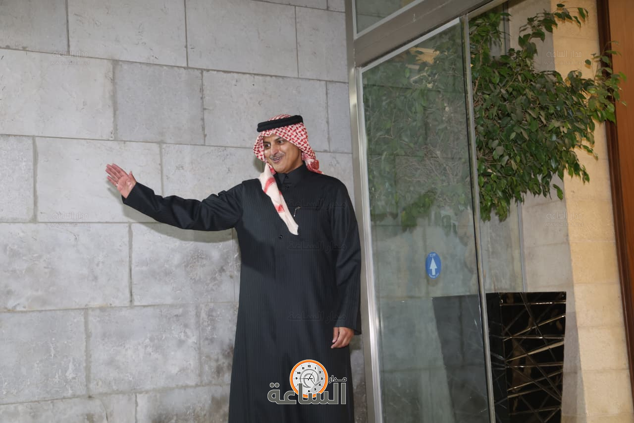 Madar Al-Saa Images 0.3132815542930719