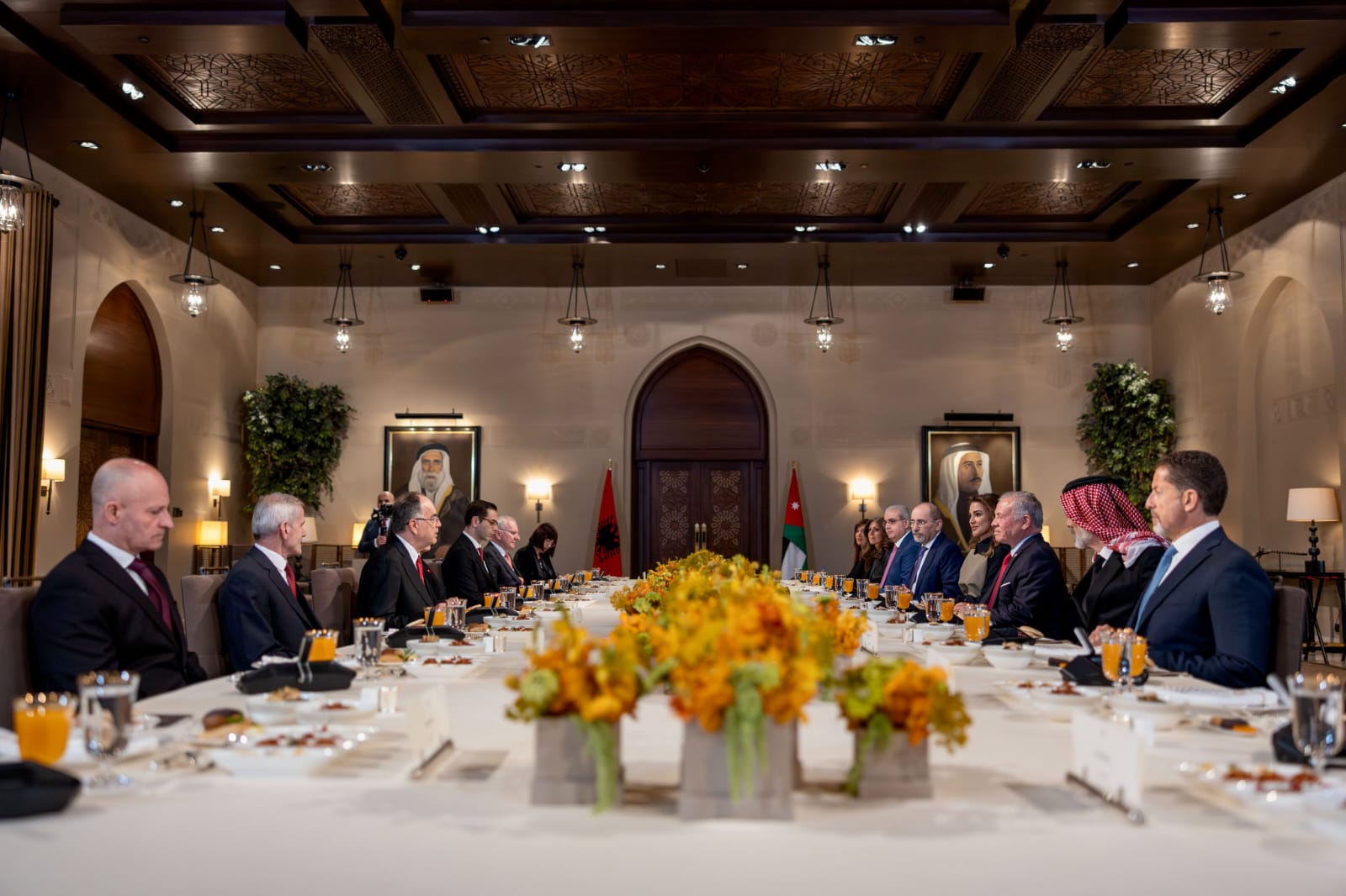 Madar Al-Saa Images 0.1863777919358498