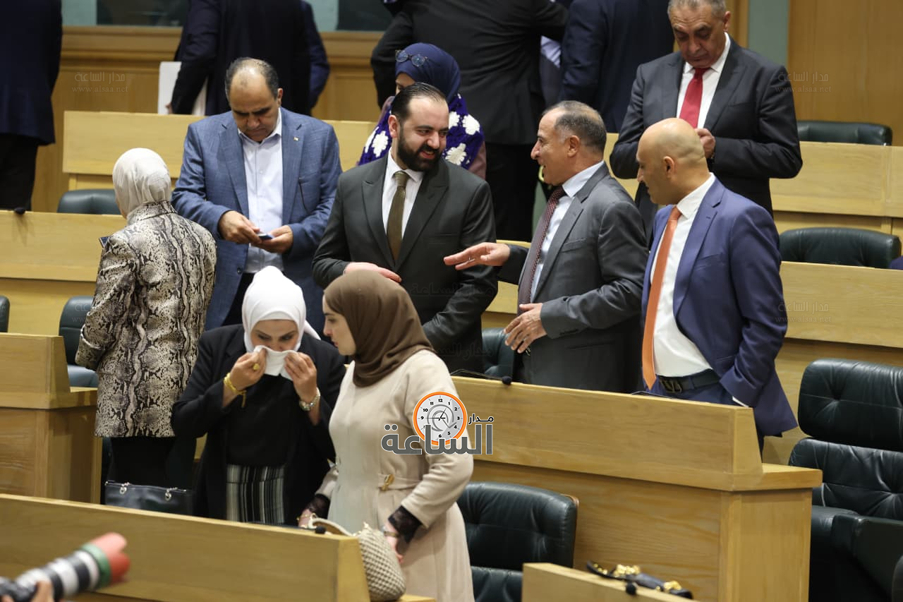 Madar Al-Saa Images 0.1553797673248284