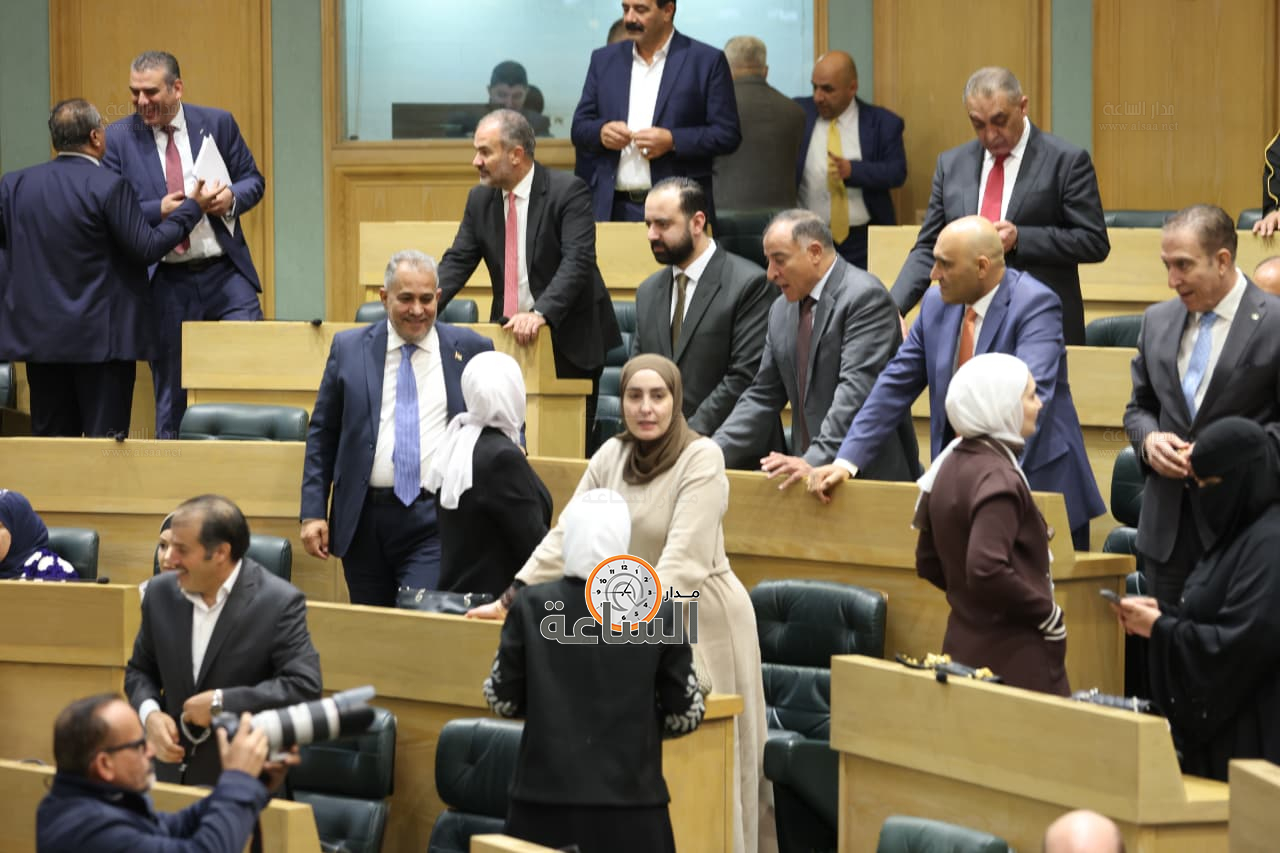 Madar Al-Saa Images 0.6677892362910275