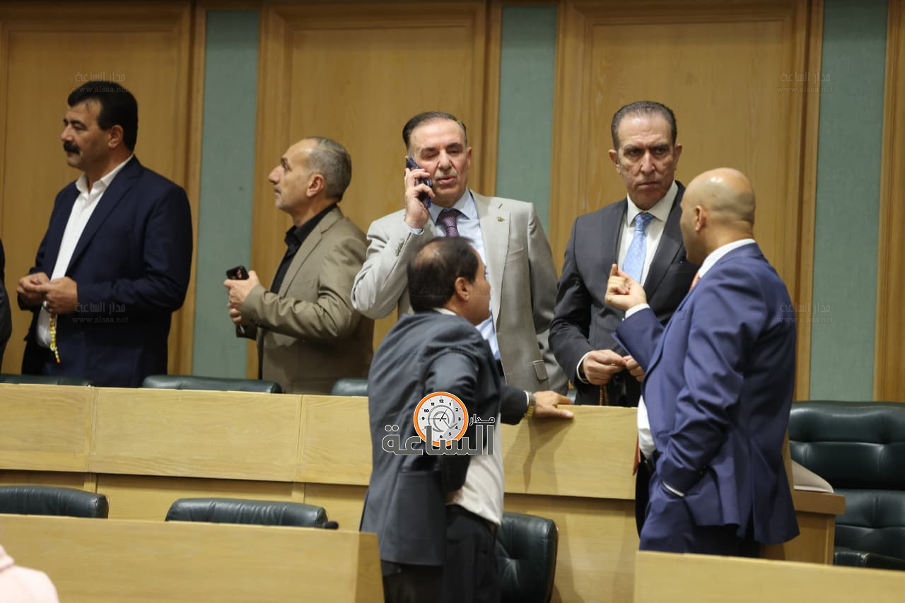 Madar Al-Saa Images 0.6231023175344267