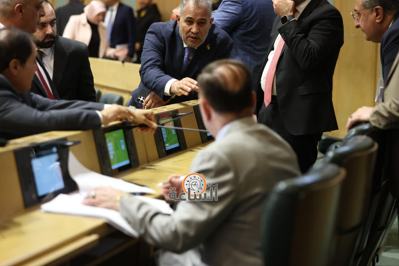 Madar Al-Saa Images 0.11011107928743324