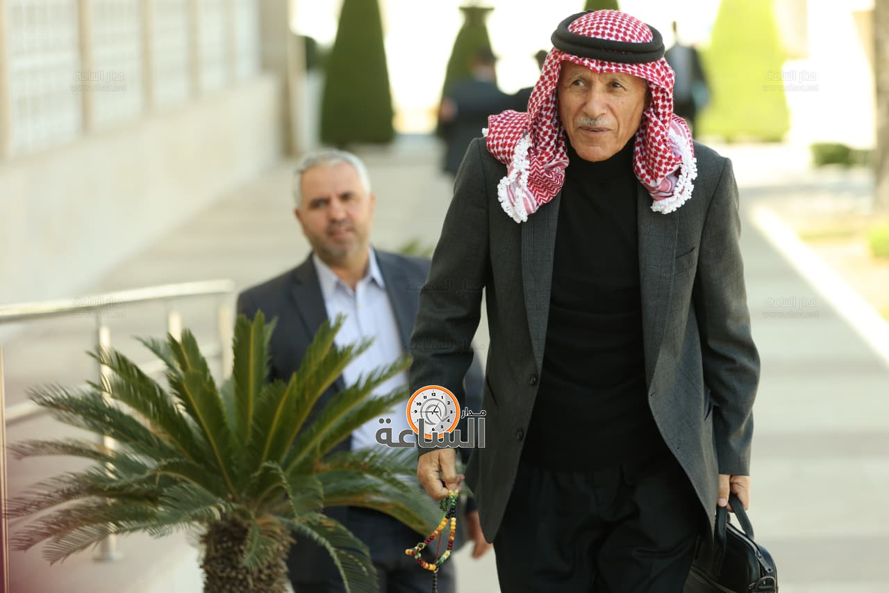 Madar Al-Saa Images 0.4954418119454903