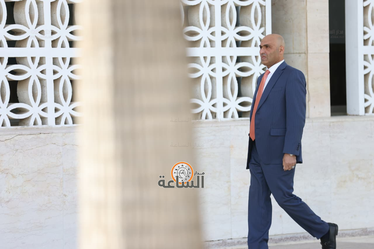 Madar Al-Saa Images 0.2187040404408621