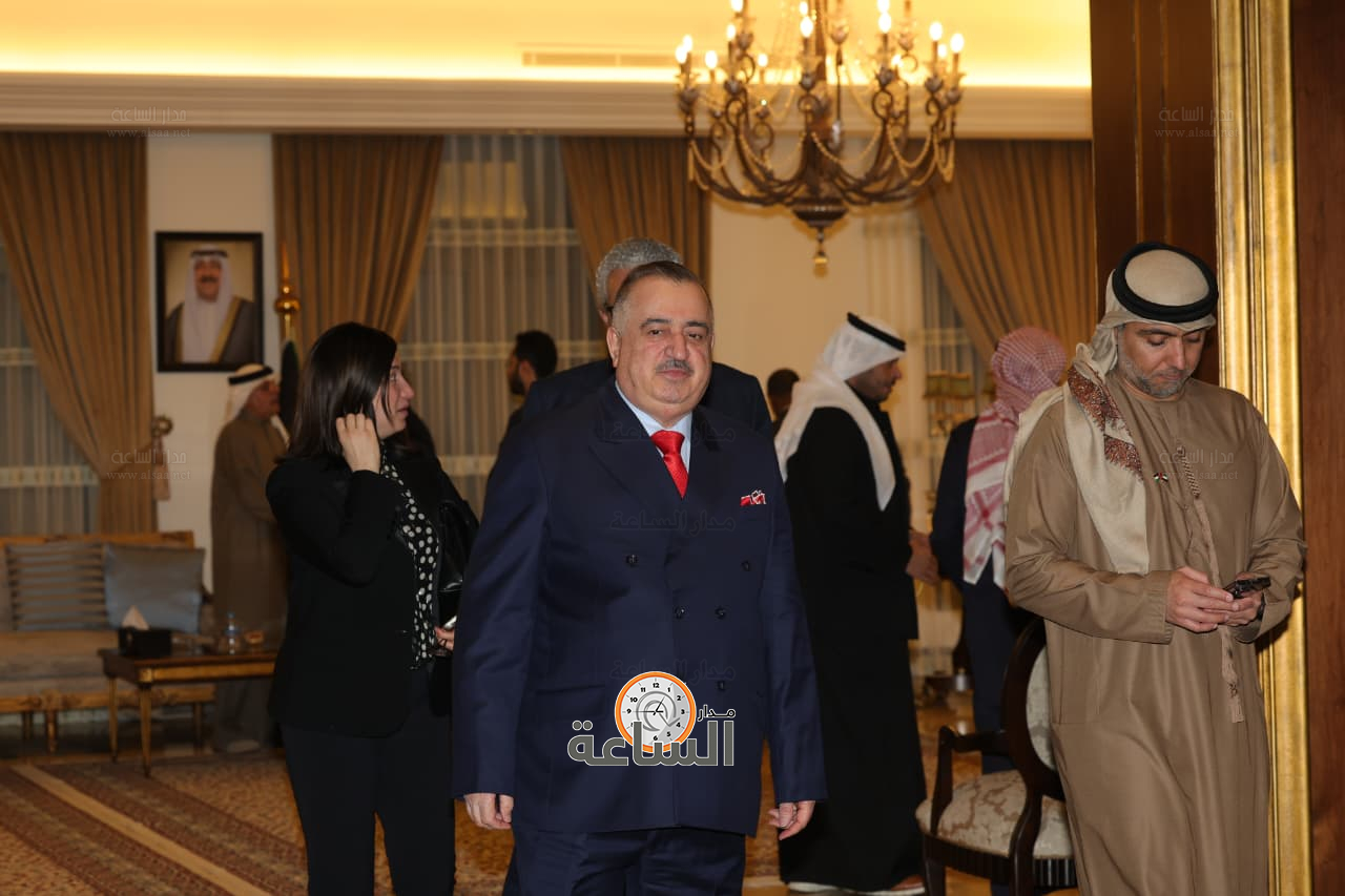 Madar Al-Saa Images 0.48825444314116373