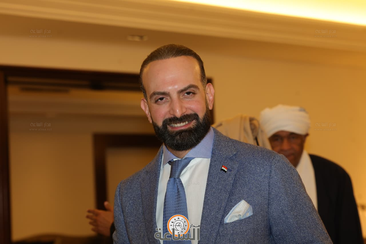 Madar Al-Saa Images 0.8801310707057416