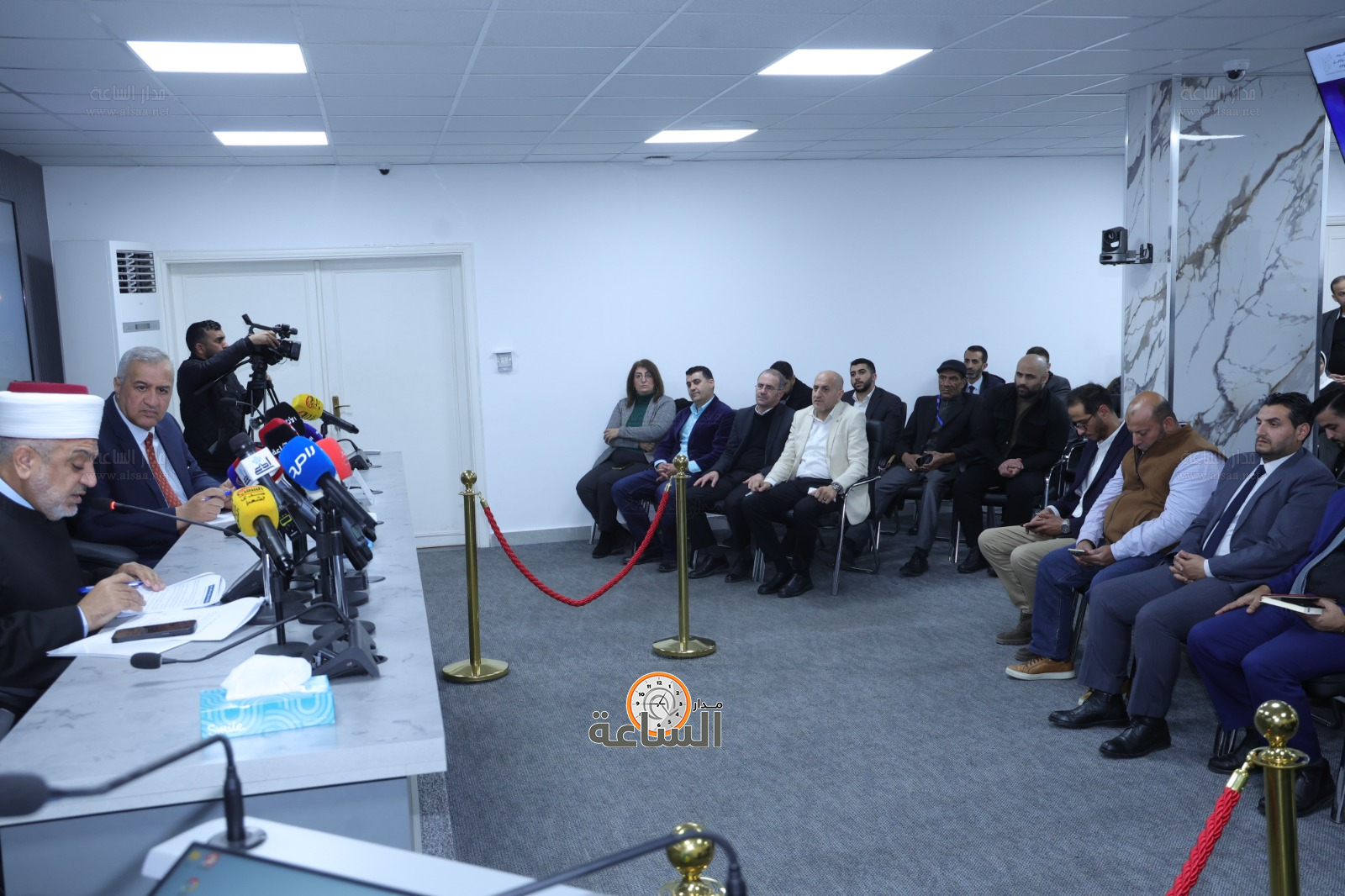 Madar Al-Saa Images 0.04429787256512896