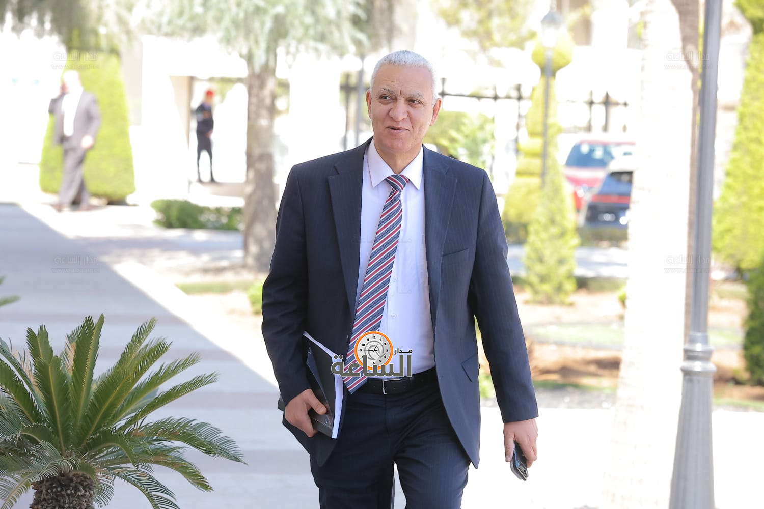 Madar Al-Saa Images 0.8634878402087549