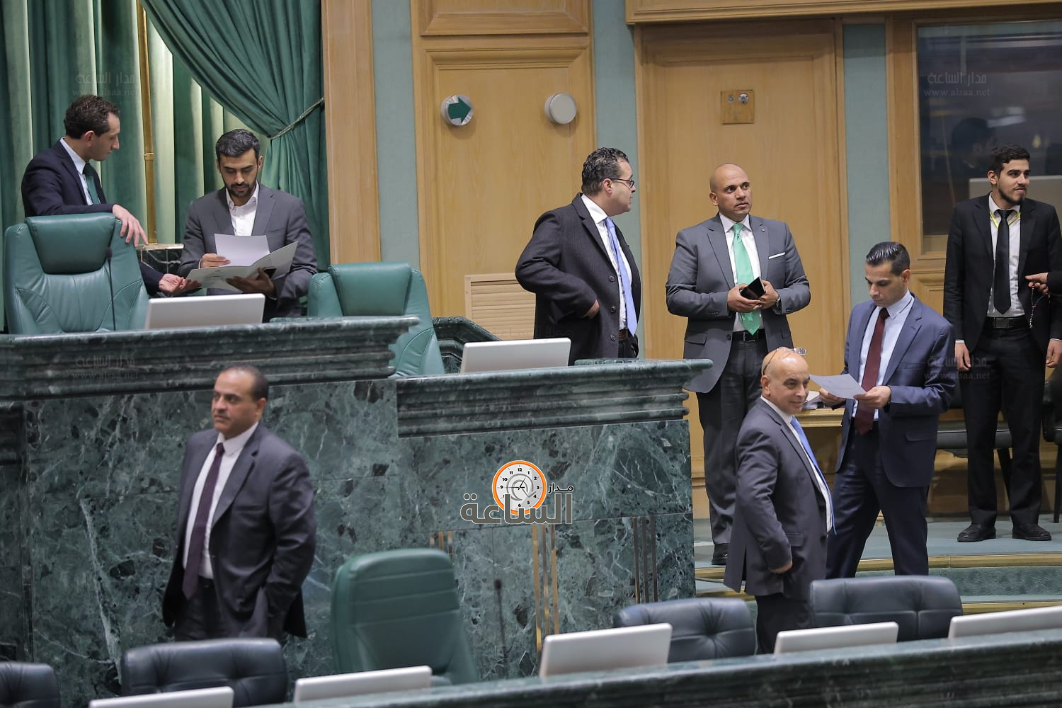 Madar Al-Saa Images 0.05986659435874919