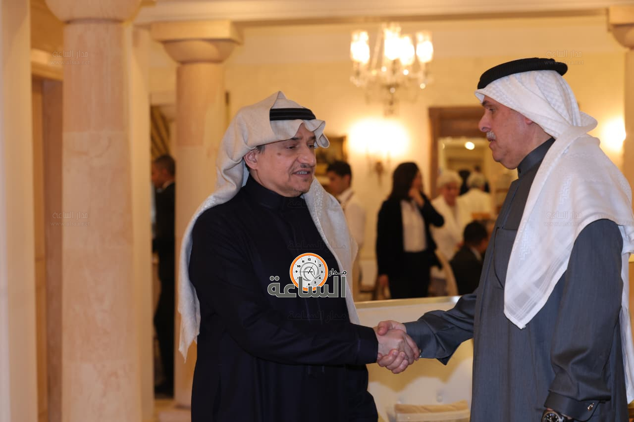 Madar Al-Saa Images 0.3766228915475013