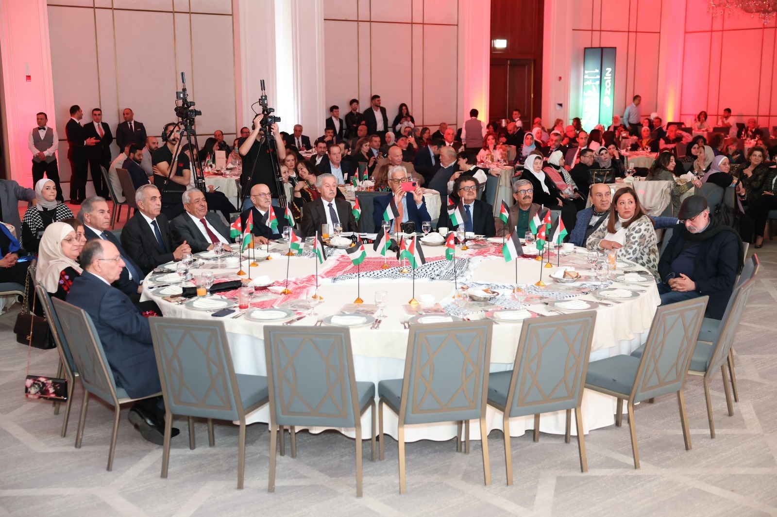 Madar Al-Saa Images 0.3740111652667606