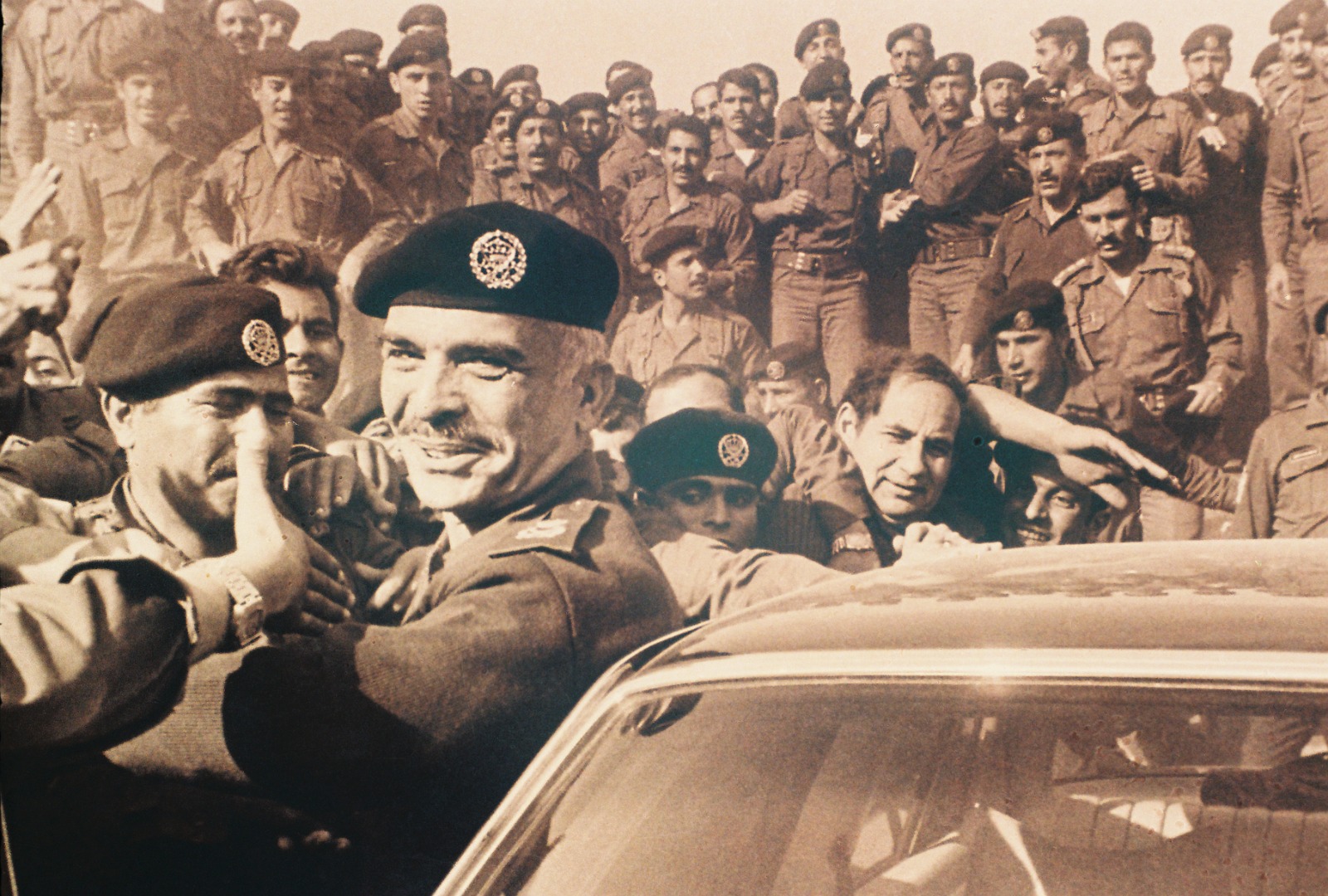 Madar Al-Saa Images 0.7168907450537837