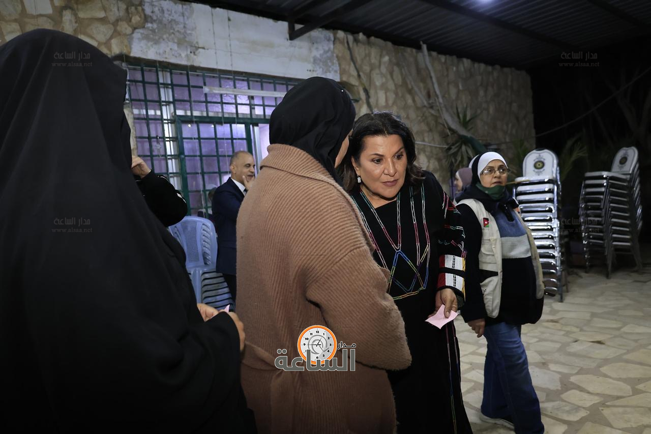 Madar Al-Saa Images 0.006831143055967881