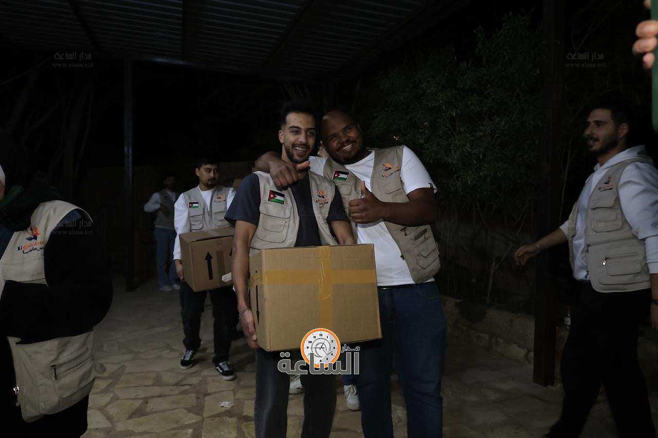 Madar Al-Saa Images 0.4445544055161027