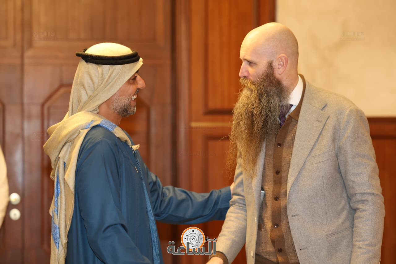 Madar Al-Saa Images 0.0036146141242764385