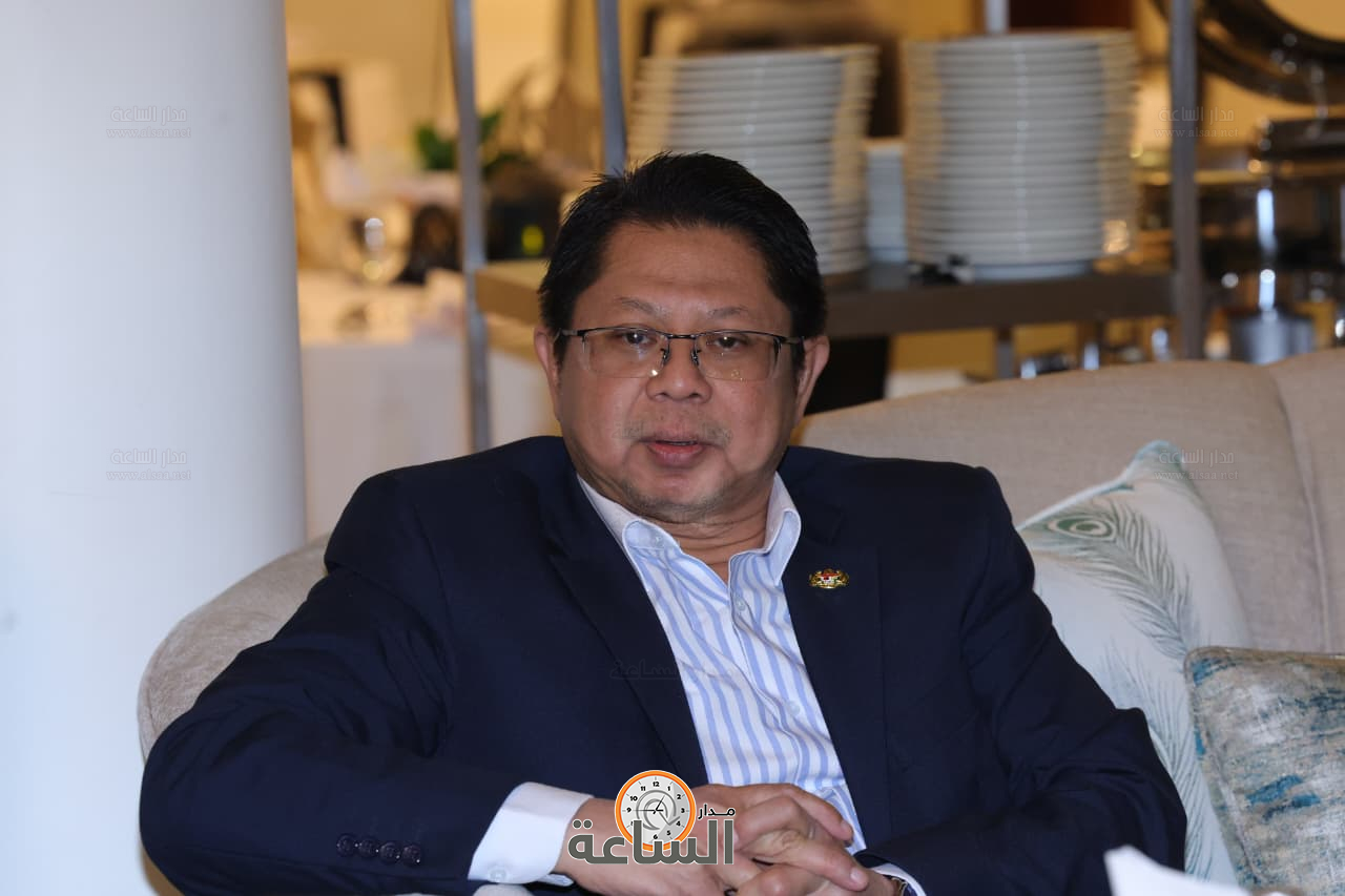 Madar Al-Saa Images 0.12217503462819712