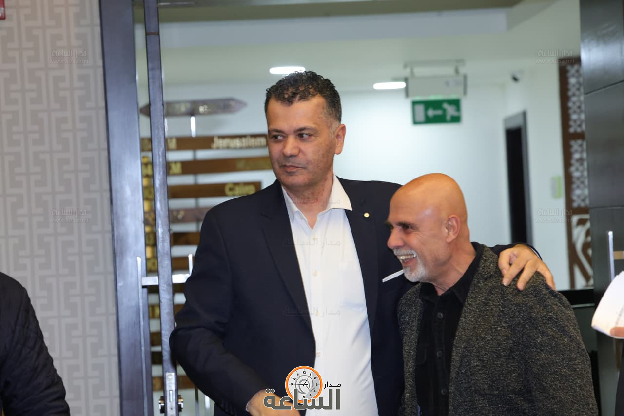 Madar Al-Saa Images 0.32815235489361494