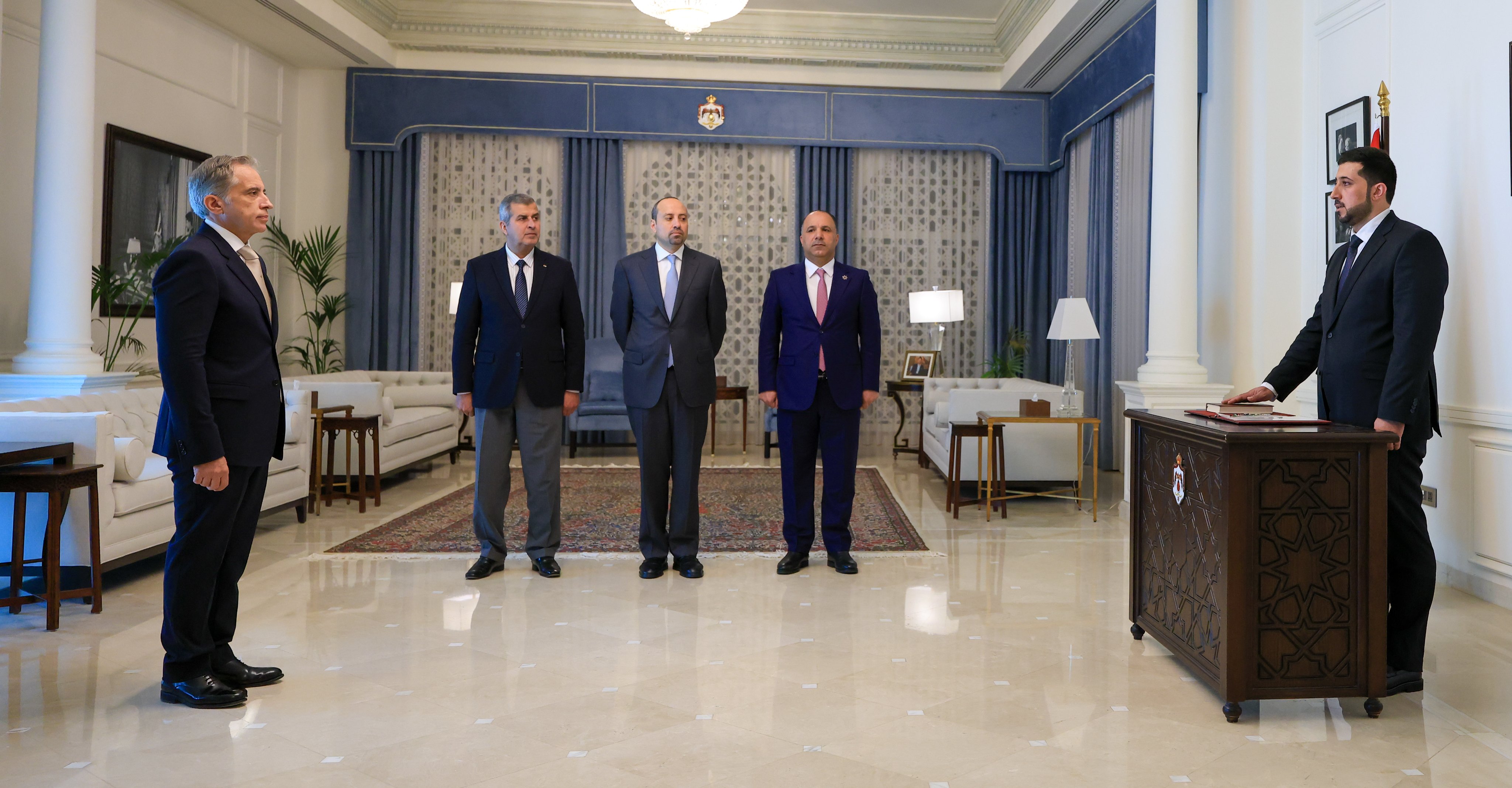 Madar Al-Saa Images 0.19533264707185383