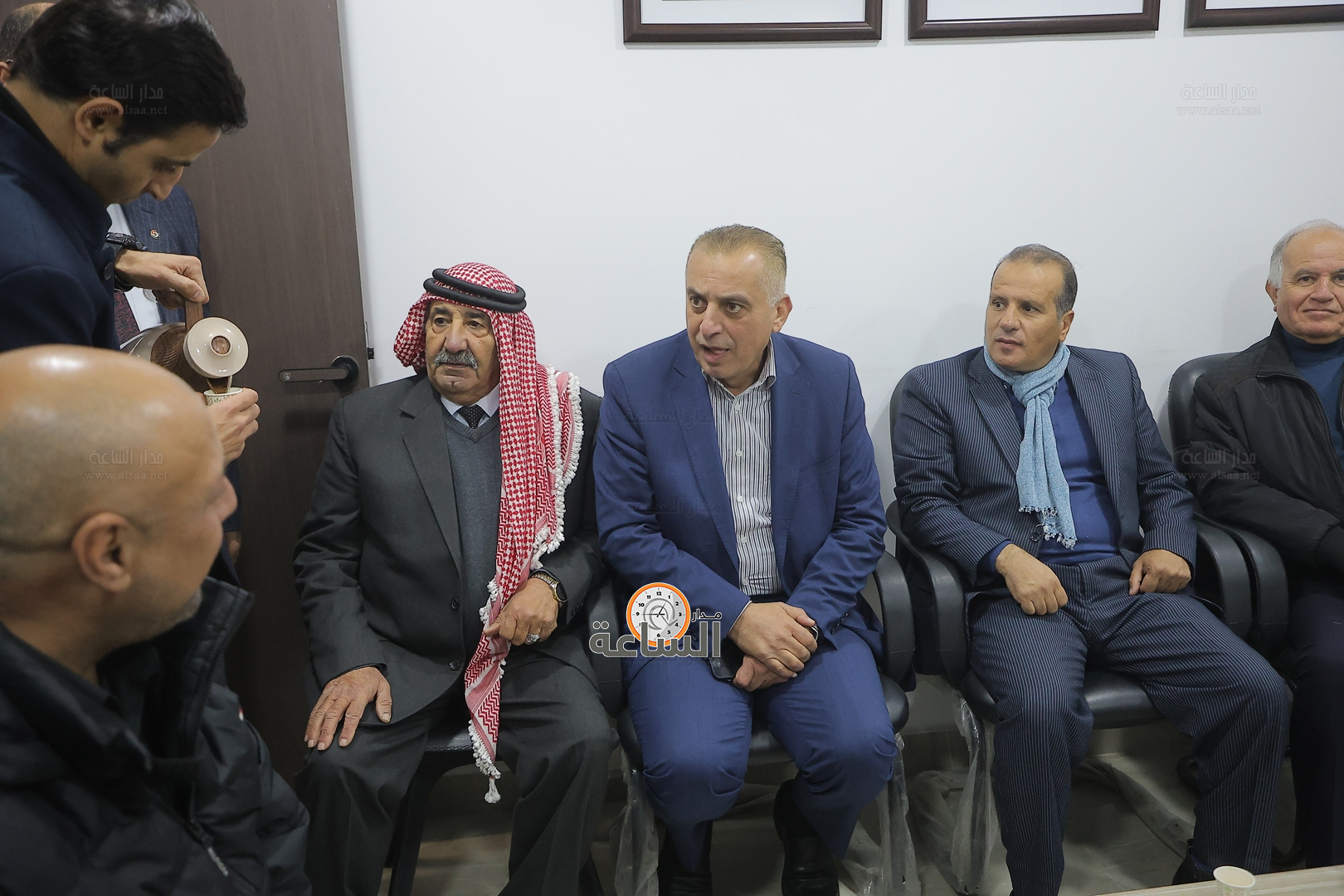 Madar Al-Saa Images 0.5563055543085839