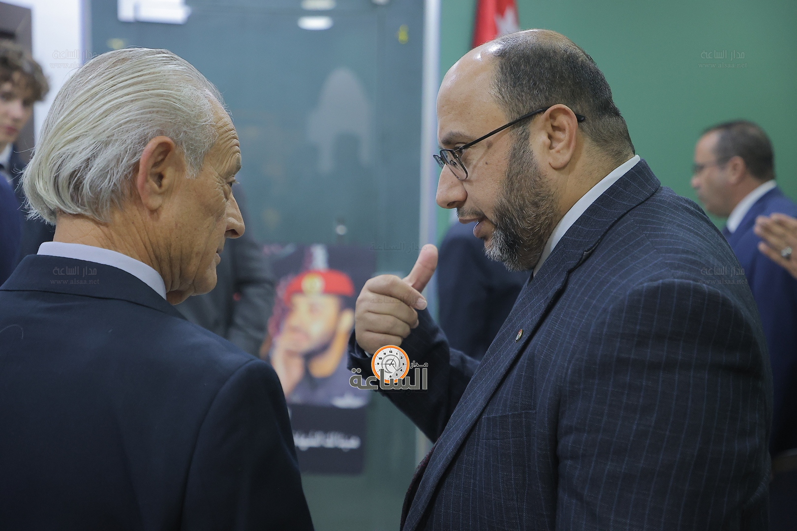 Madar Al-Saa Images 0.6925582651043843