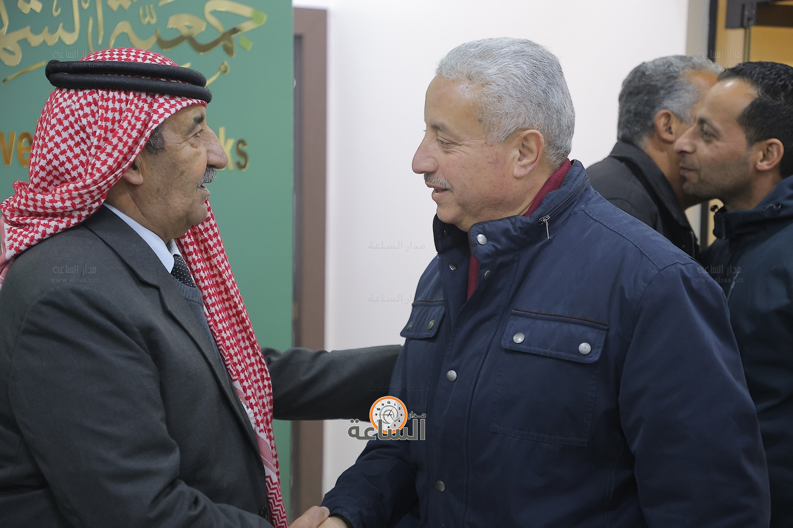 Madar Al-Saa Images 0.04637063711143474