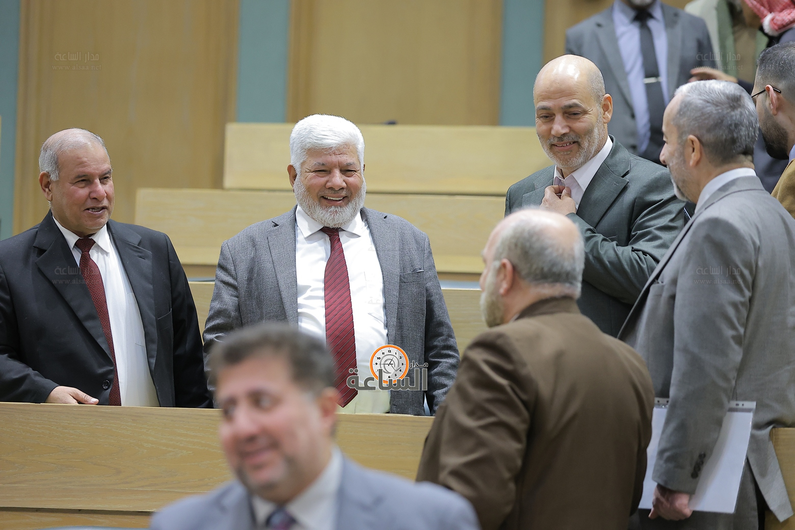 Madar Al-Saa Images 0.622534327555937