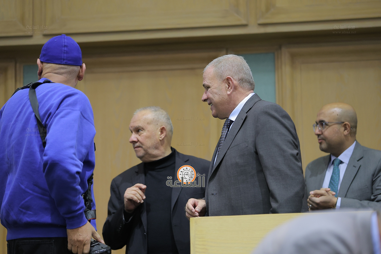 Madar Al-Saa Images 0.7027474455522371