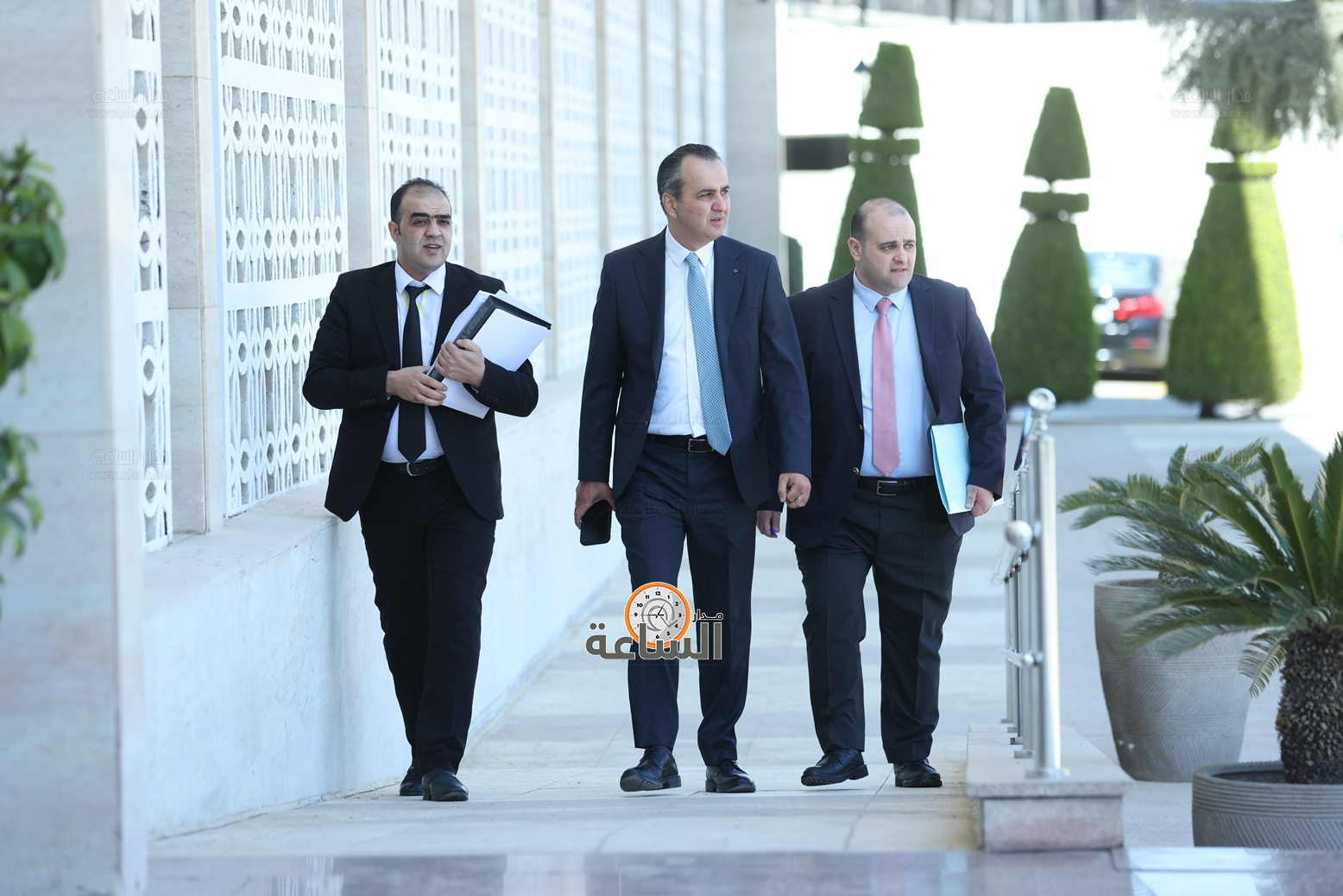 Madar Al-Saa Images 0.43276481552486534