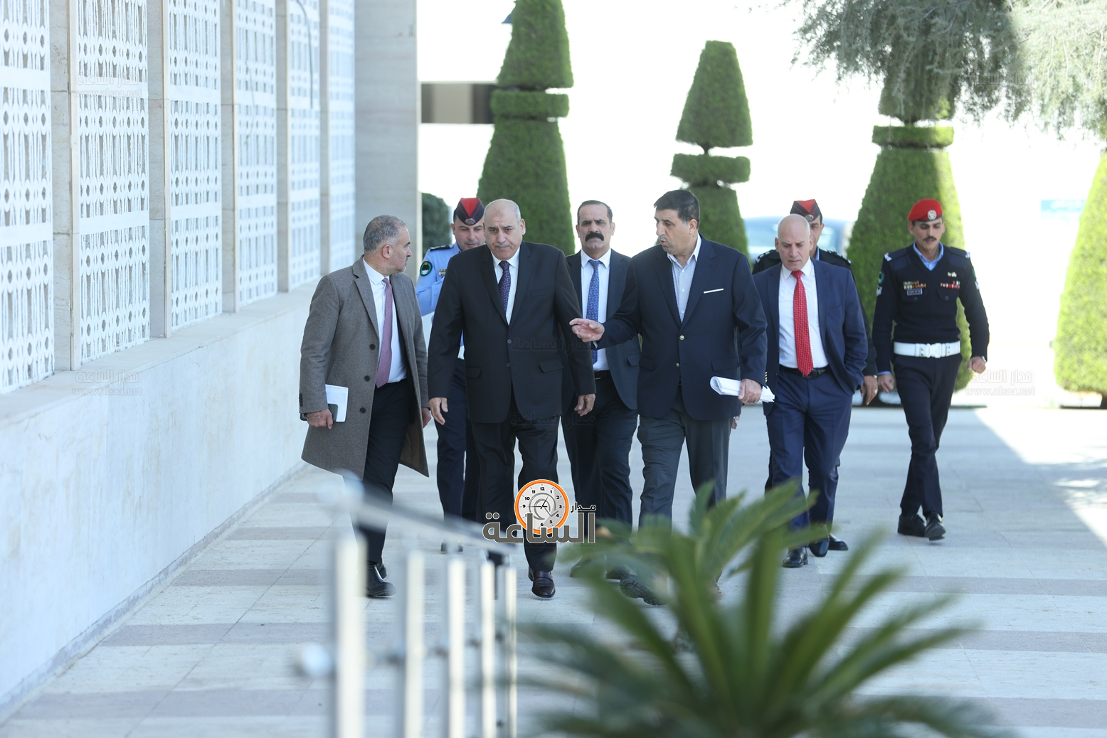 Madar Al-Saa Images 0.42302809085649973