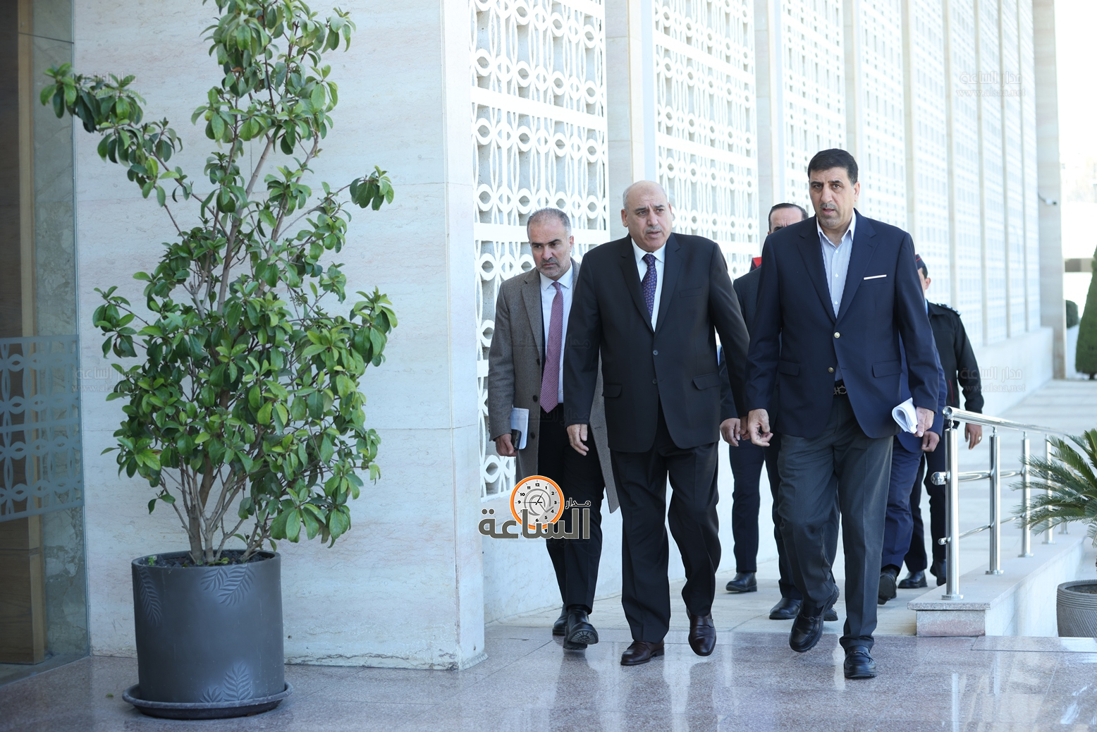 Madar Al-Saa Images 0.043065001062876695