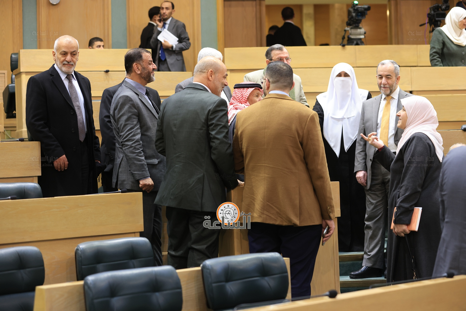 Madar Al-Saa Images 0.2391457643314051