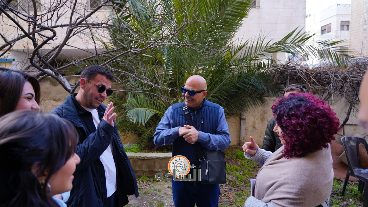 Madar Al-Saa Images 0.44953180411848137