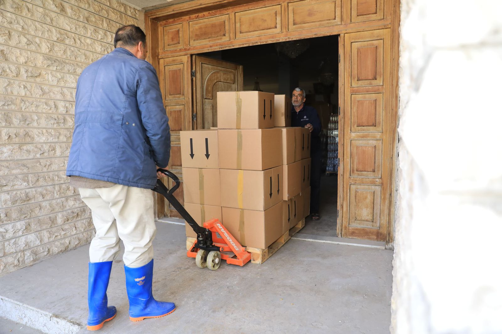 Madar Al-Saa Images 0.9437607466391926