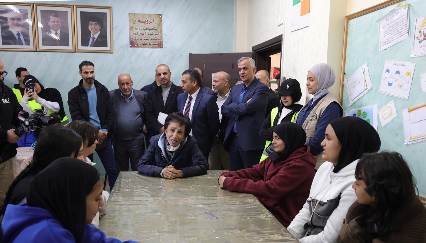 Madar Al-Saa Images 0.22924748906635706