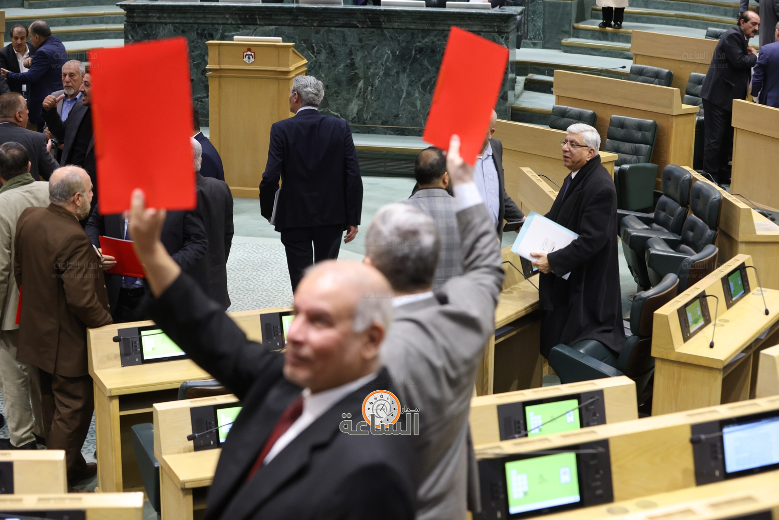 Madar Al-Saa Images 0.9012477885137314