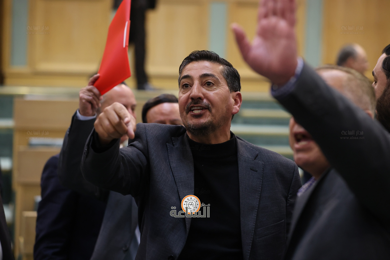 Madar Al-Saa Images 0.2766816108775194