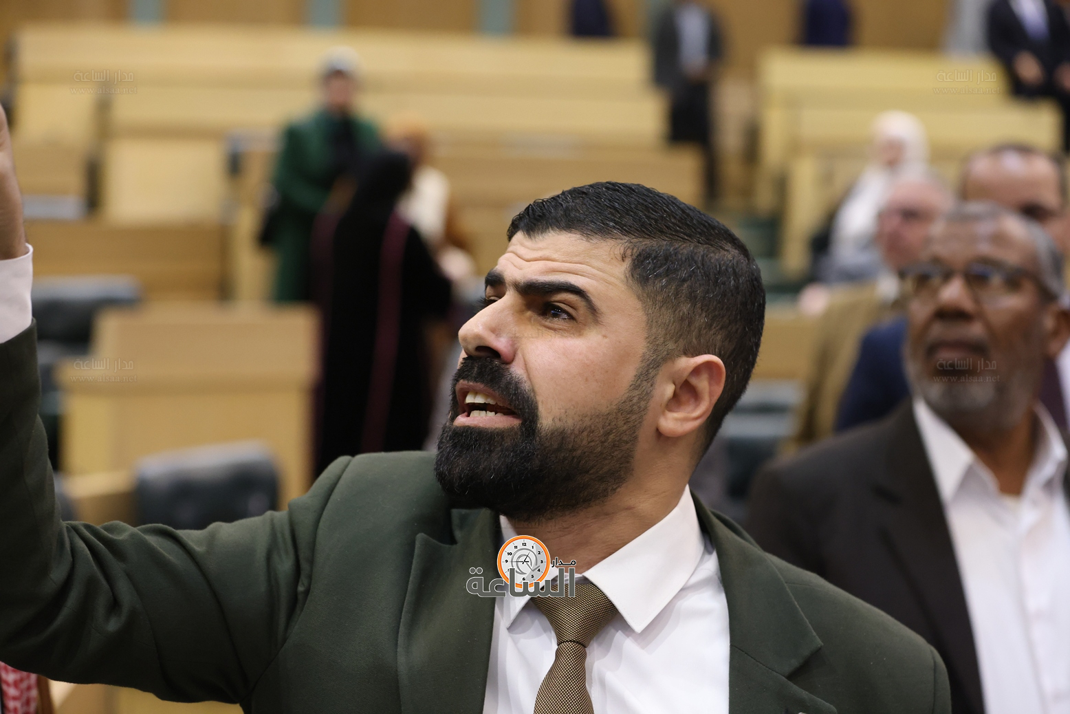 Madar Al-Saa Images 0.16899987891534063