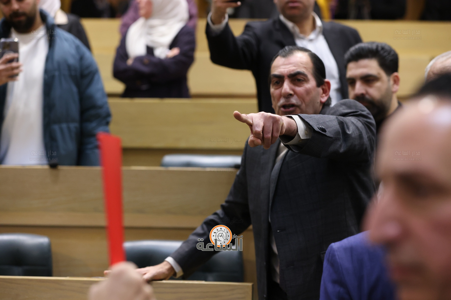 Madar Al-Saa Images 0.674411724390147