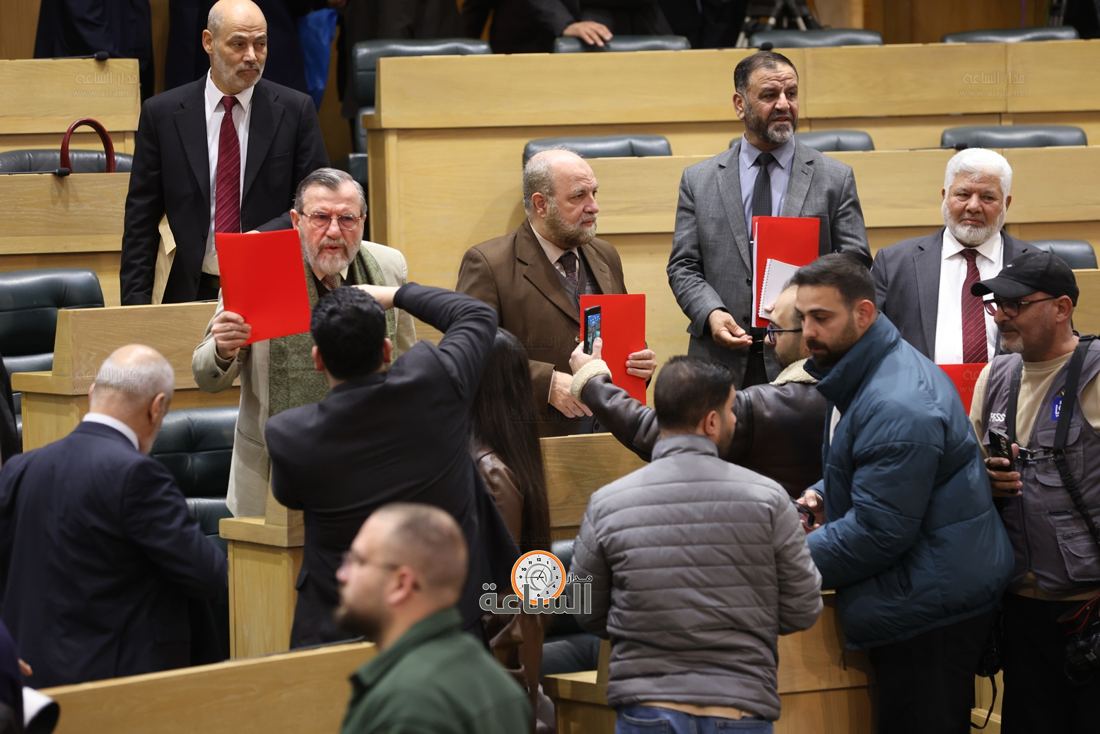 Madar Al-Saa Images 0.6876069641233544