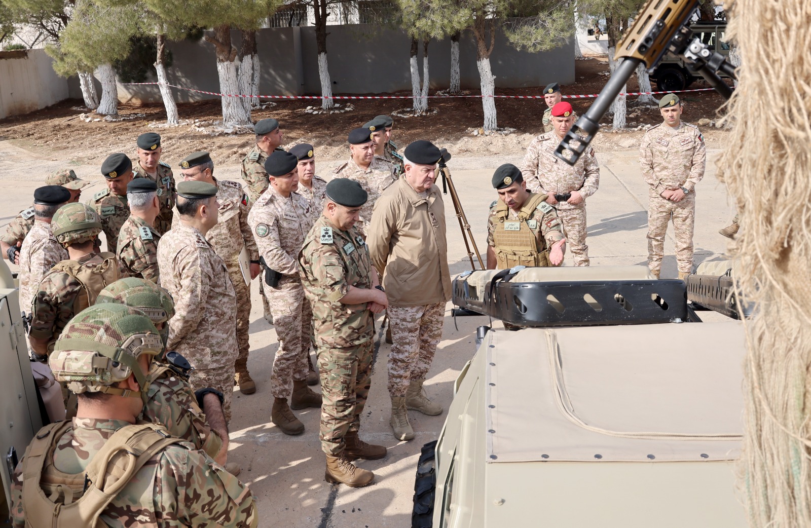 Madar Al-Saa Images 0.9802065049903793