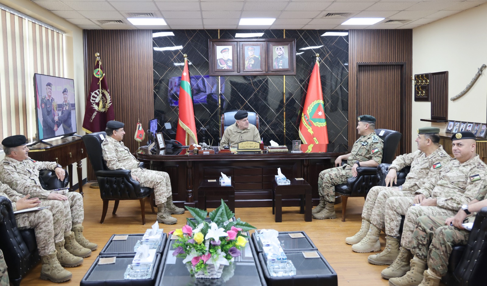 Madar Al-Saa Images 0.81375141645823