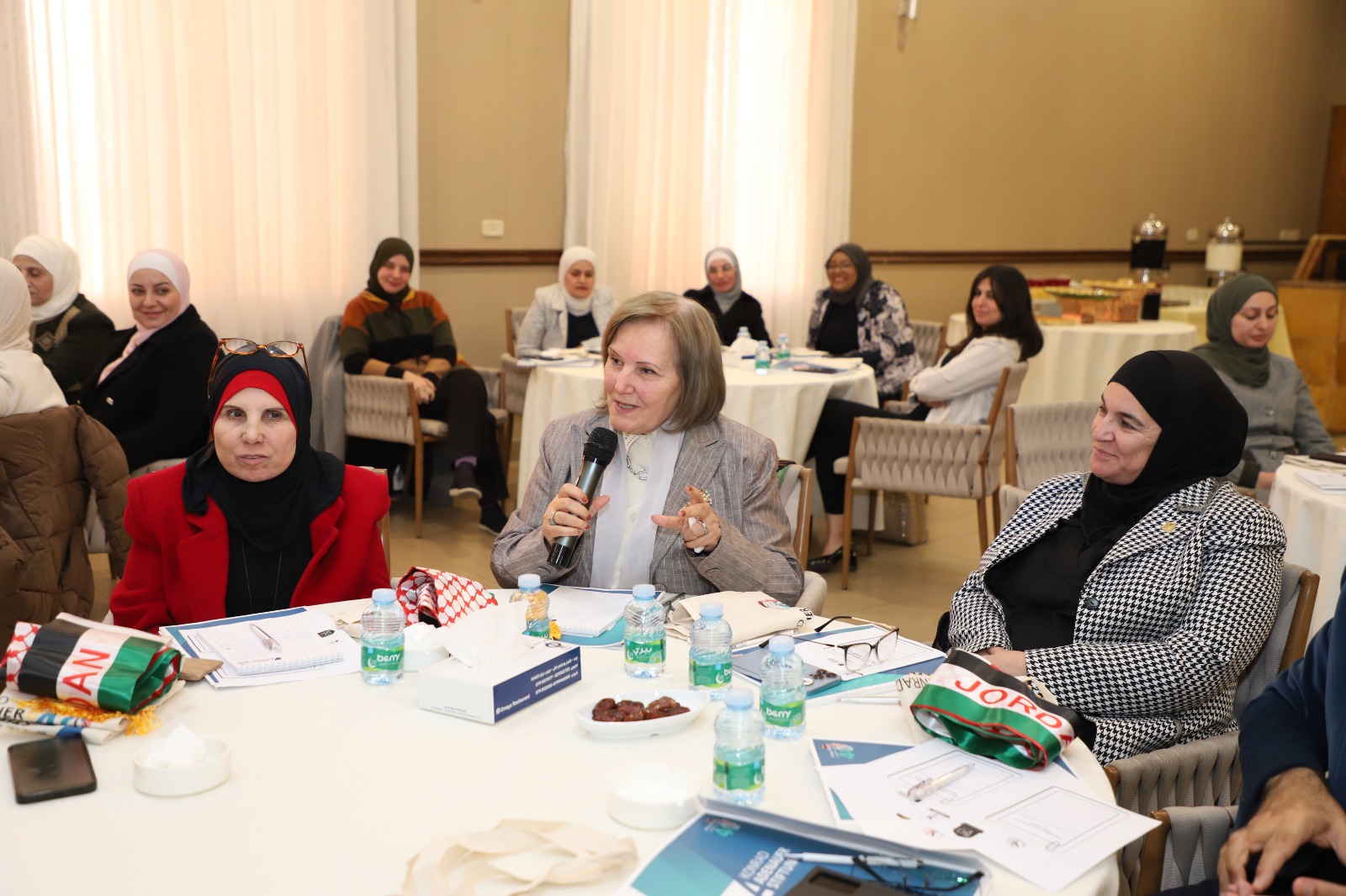 Madar Al-Saa Images 0.3284448614906673