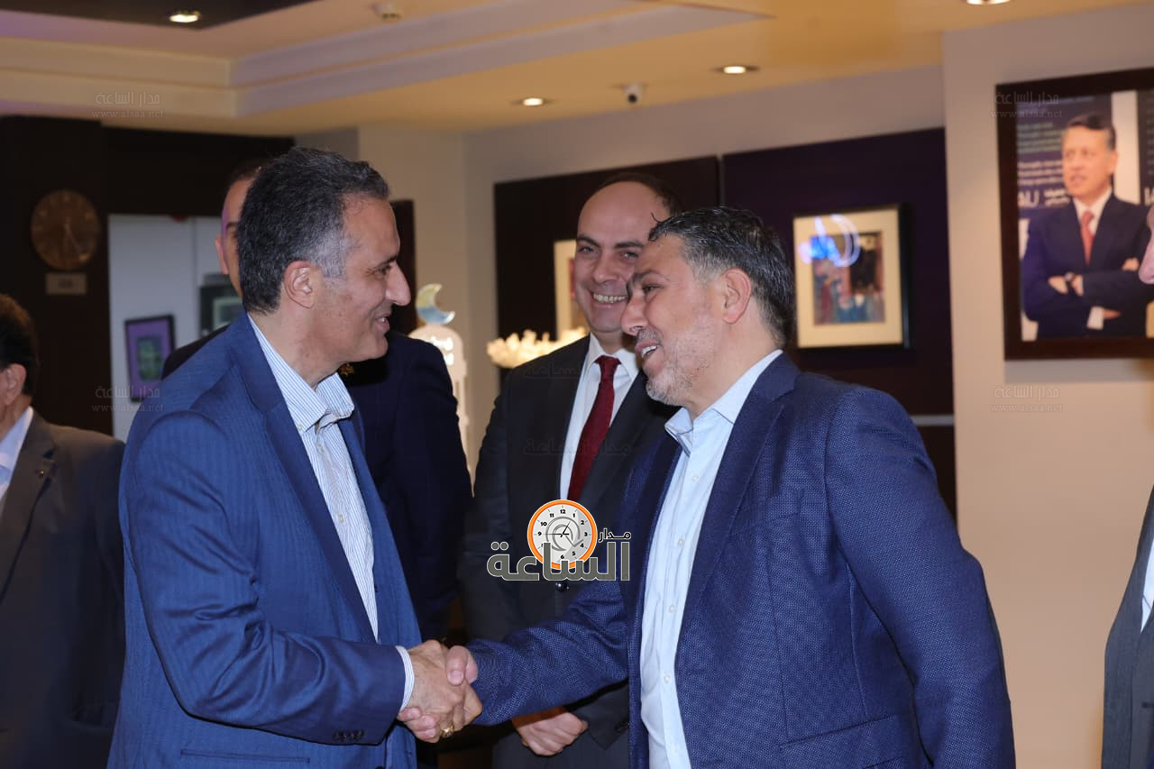 Madar Al-Saa Images 0.7832154506604487