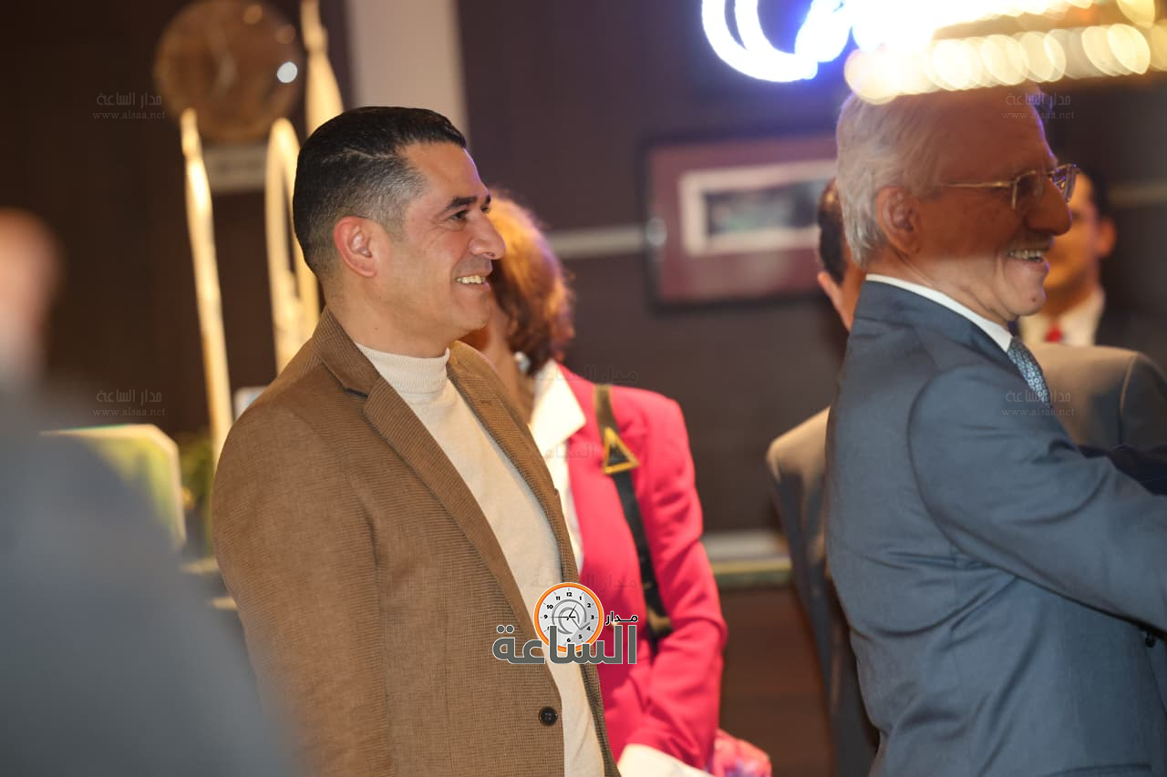 Madar Al-Saa Images 0.9983148102049667