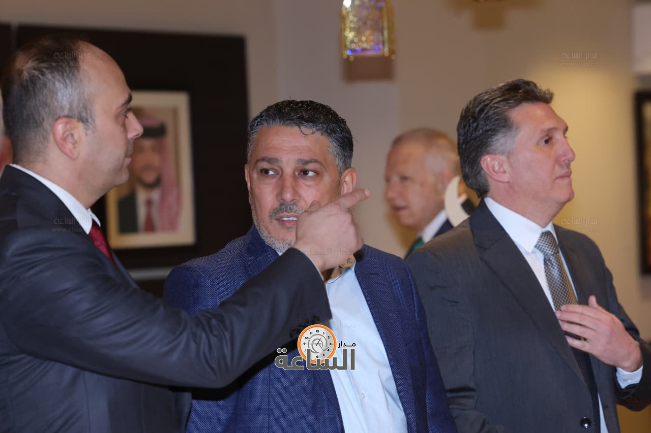 Madar Al-Saa Images 0.9981295323458942