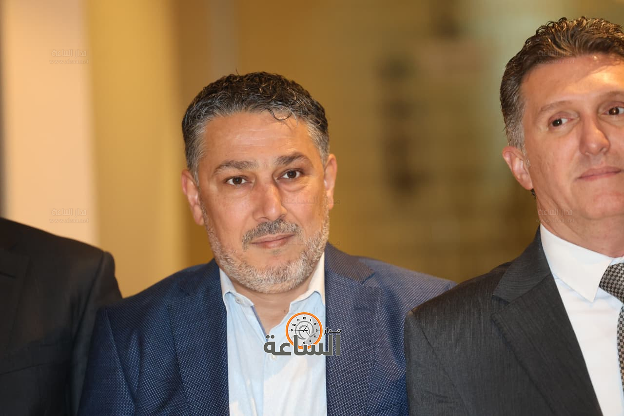 Madar Al-Saa Images 0.6936399530309871