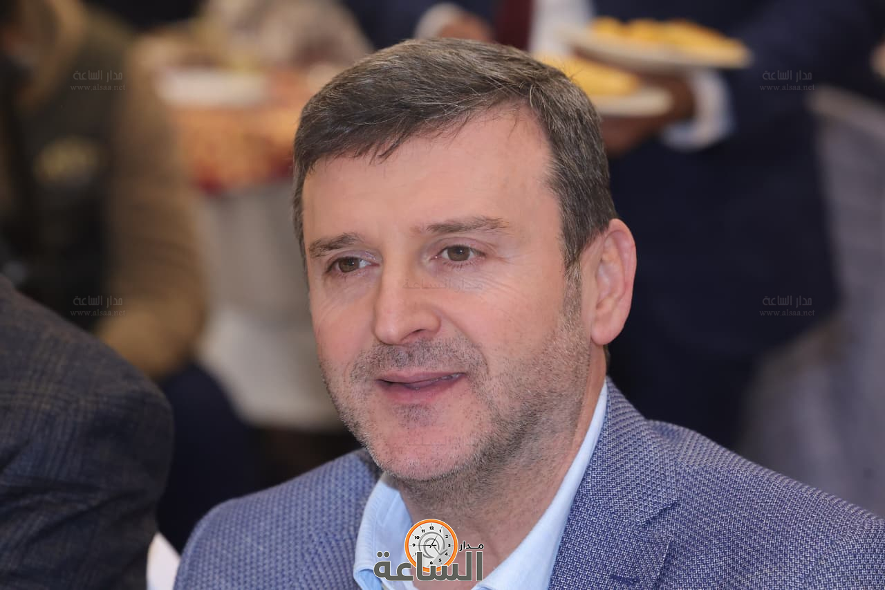 Madar Al-Saa Images 0.23006700047703